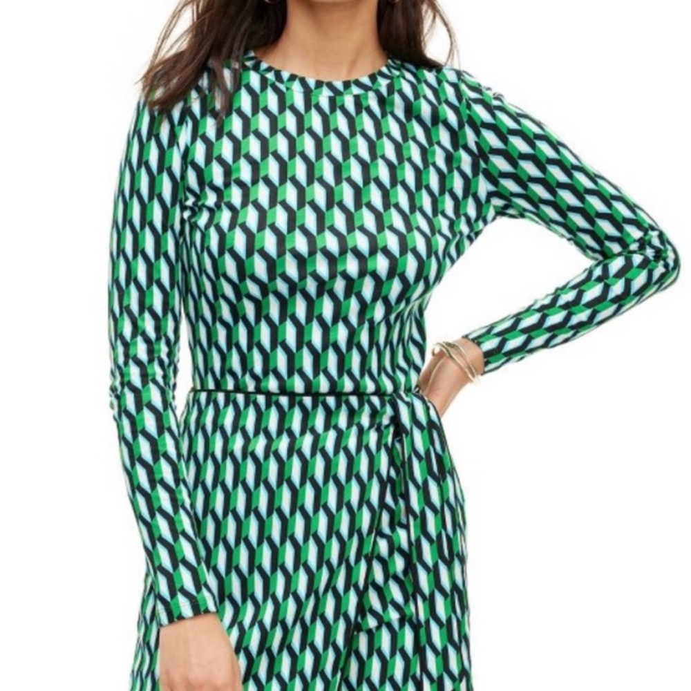 Diane Von Furstenburv Geometric Green and Black Women's Top